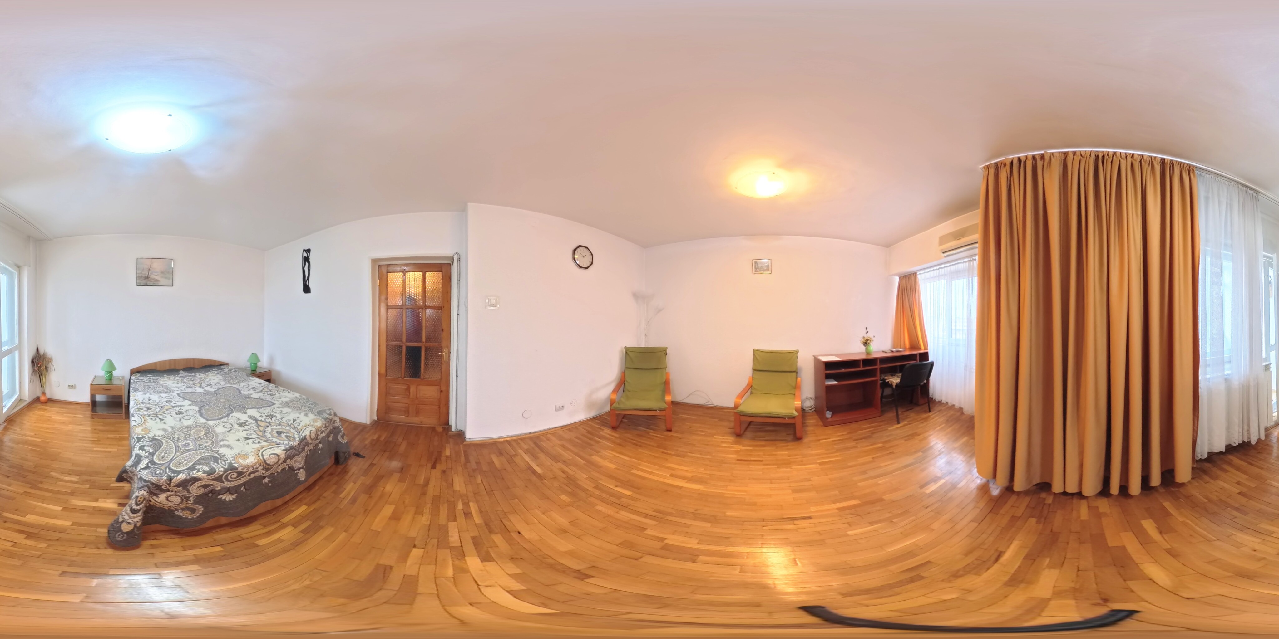 Garsonieră spațioasă 47 mp, stradal Bulevardul Unirii – mobilată, utilată, 2 balcoane