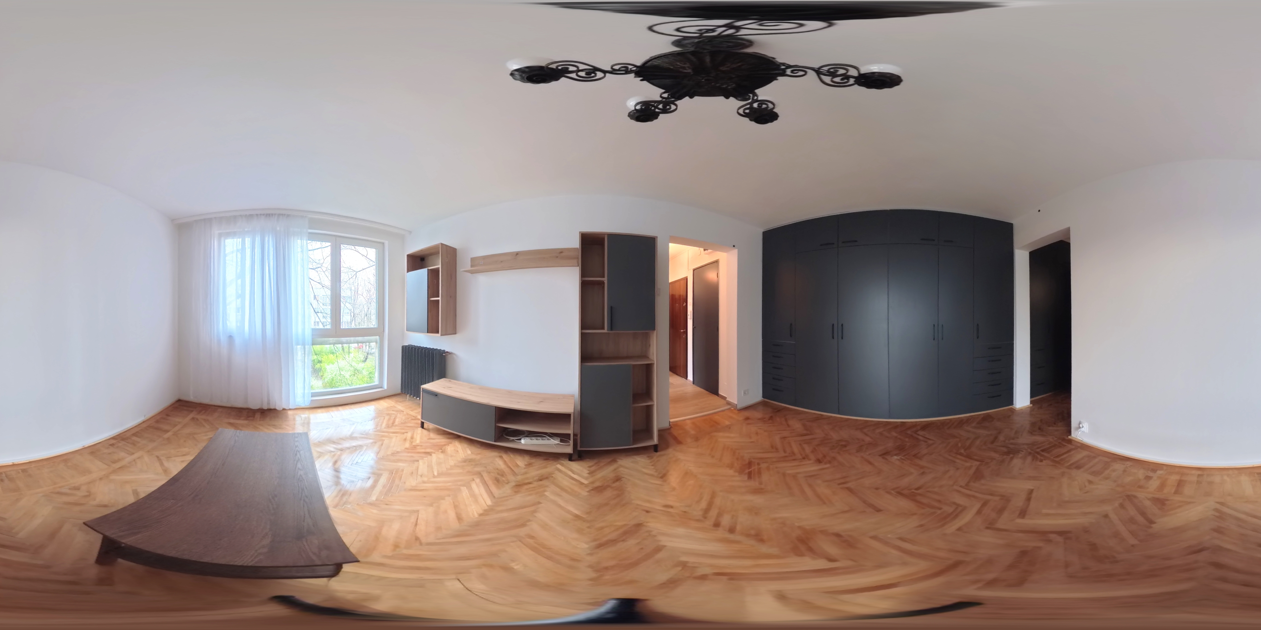 Titan / Str Barajul Bicaz/ Piata Minis /2 Camere renovat/mobilat/utilat