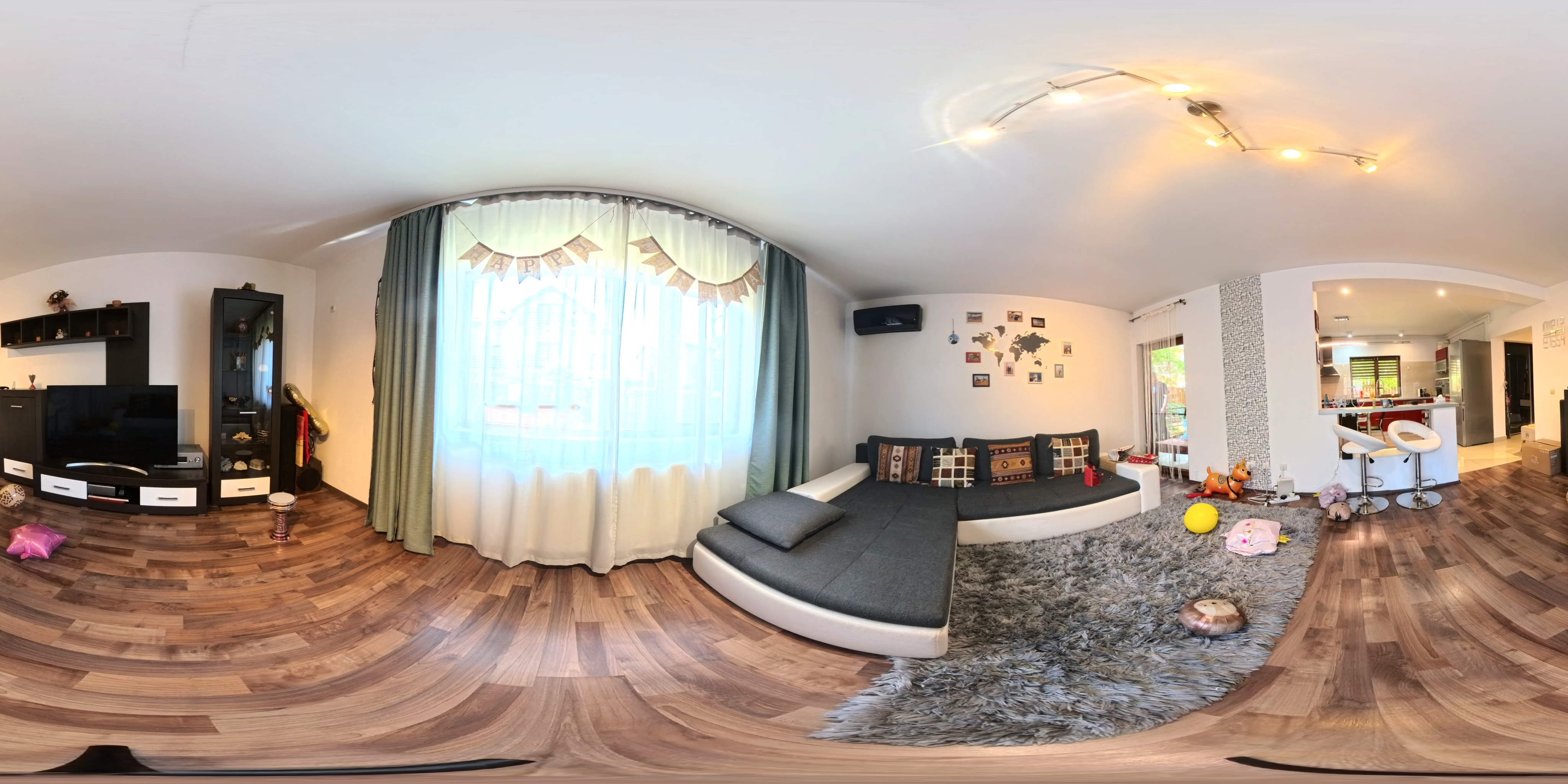 Apartament 2 camere - 80 mp-2 bai - curte - mobilat