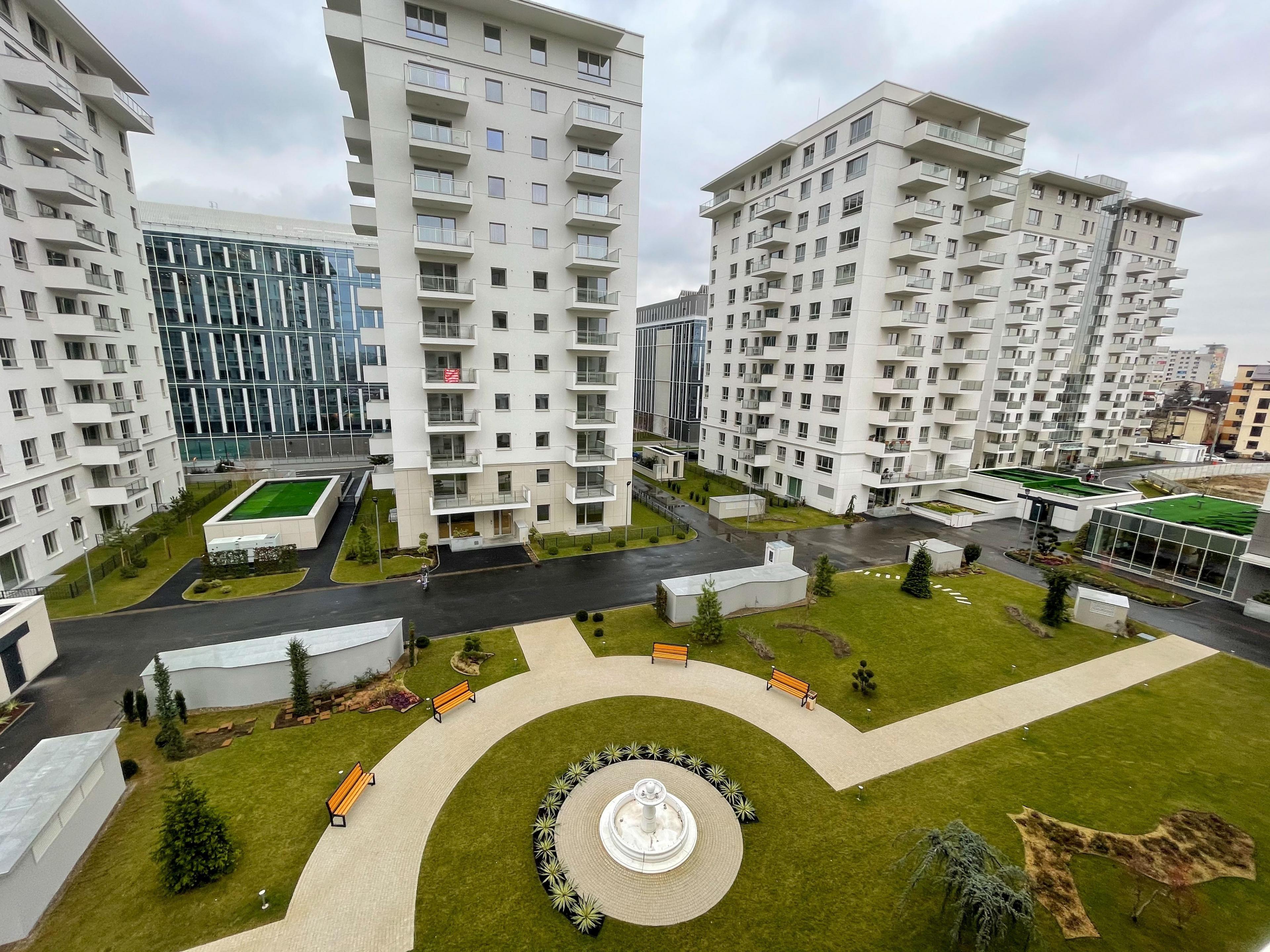 Luxuria Residence