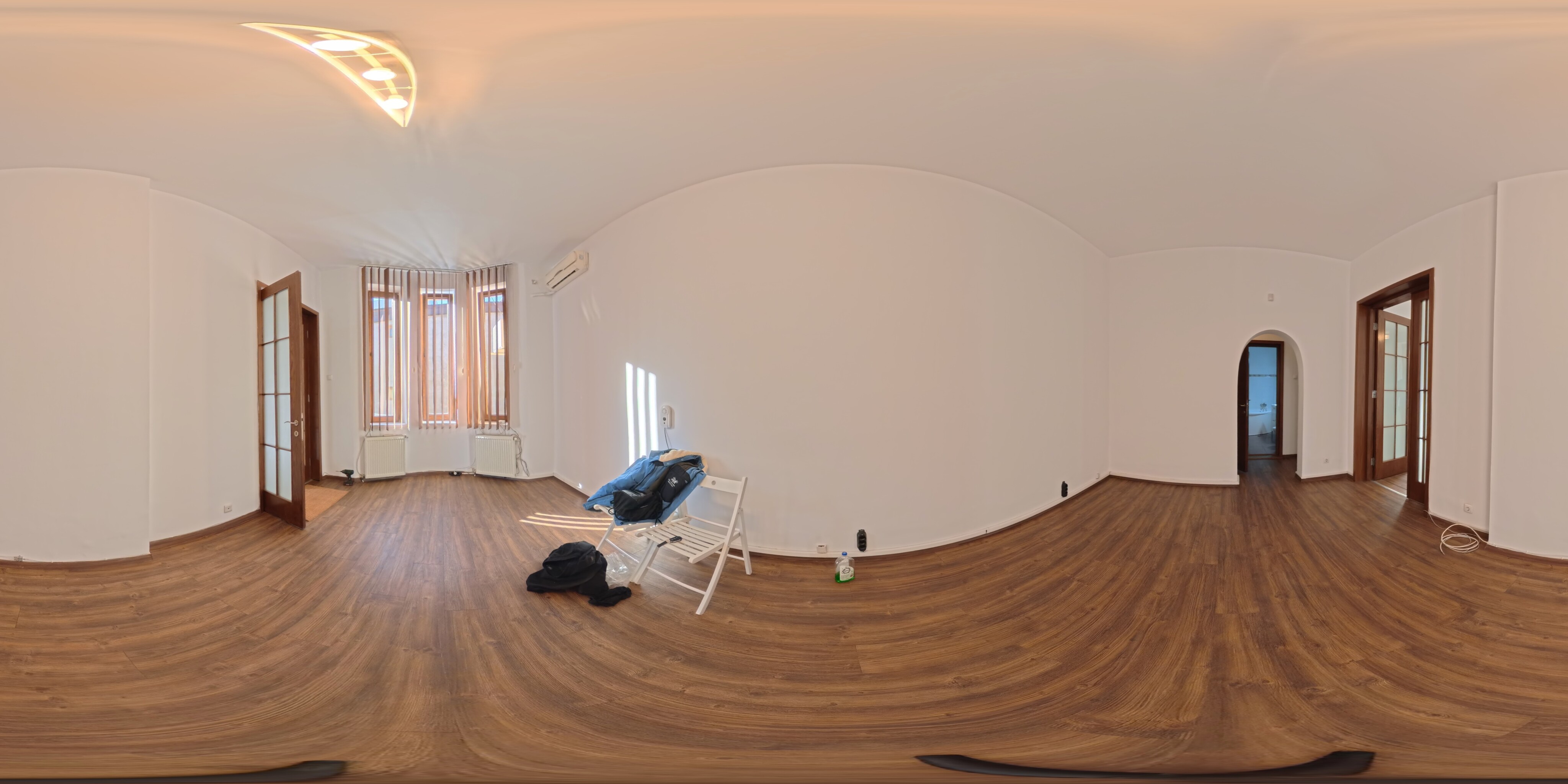 Piata Unirii Cantemir Maresti Spatiu birouri Vila 4 camere 120mp