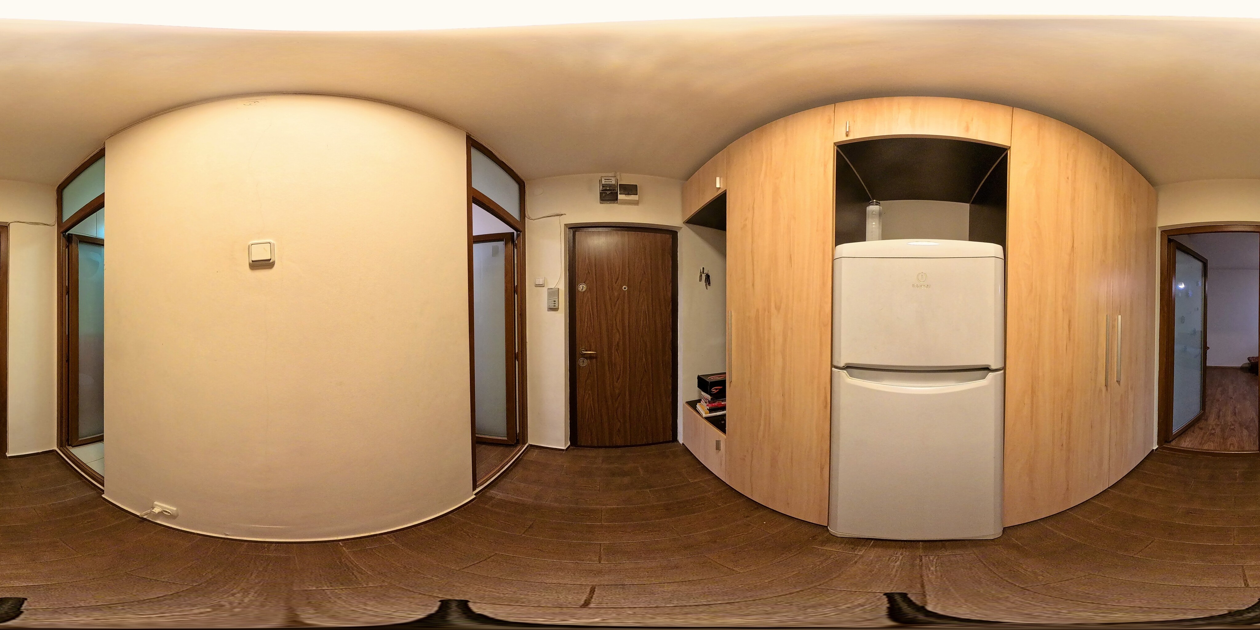 Garsonieră - Romancierilor - etajul 1